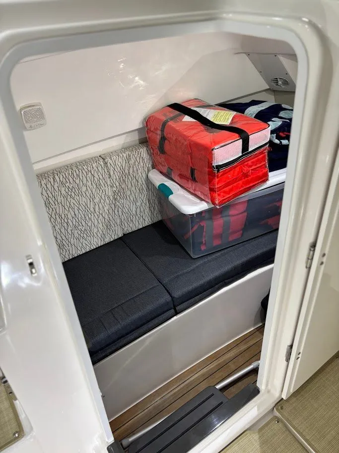 Slide: The Image of 2020 Everglades 340 Dual Console 26 - 26