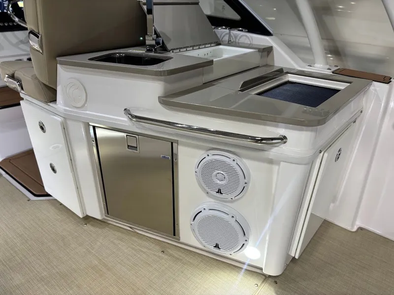 Slide: The Image of 2020 Everglades 340 Dual Console 30 - 30