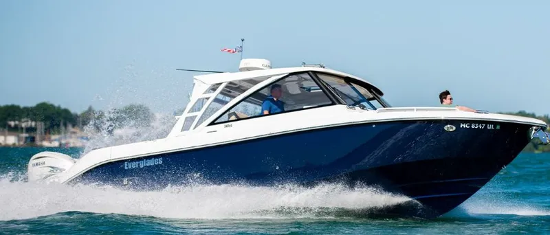 Slide: The Image of 2020 Everglades 340 Dual Console 4 - 4