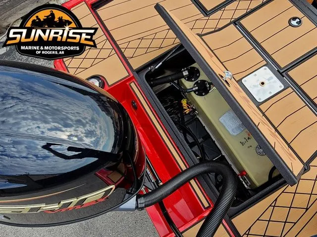 Slide: The Image of Avid 18 VERTEX BOAT 2026 - 18