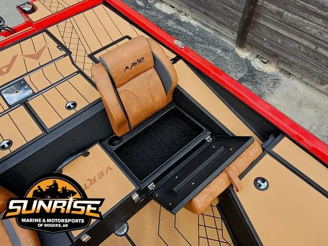 Slide: The Image of Avid 18 VERTEX BOAT 2026 - 6