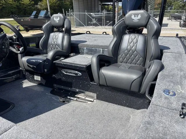 Slide: The Image of Phoenix Bass Boat 920 Elite X 2026 - 16