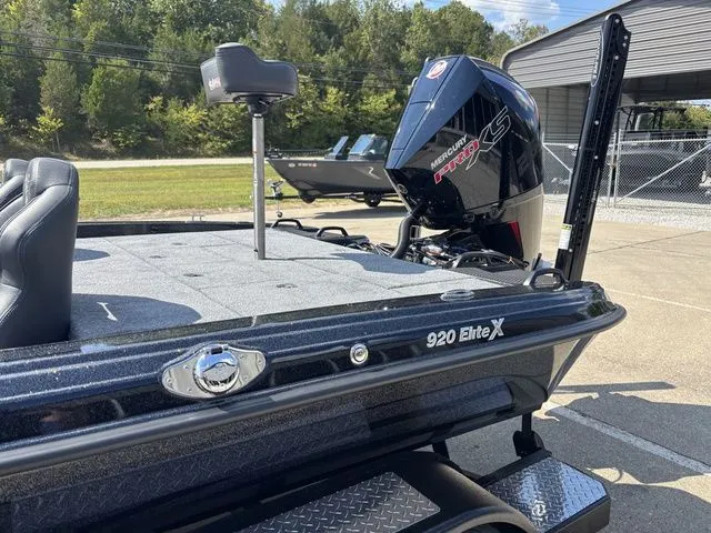 Slide: The Image of Phoenix Bass Boat 920 Elite X 2026 - 17