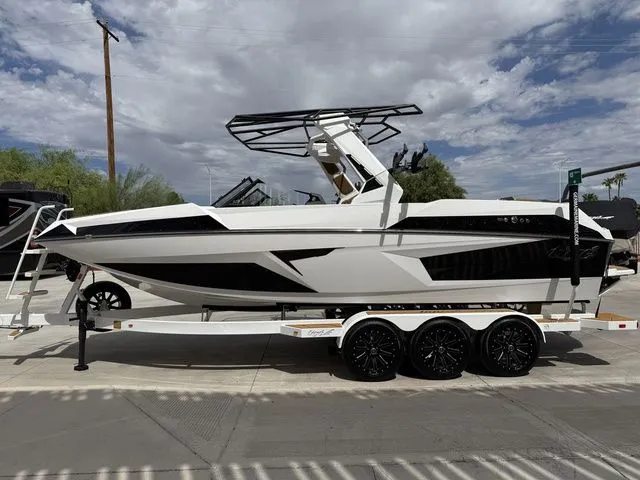 Slide: The Image of Tigé 24RZX 2026 - 5