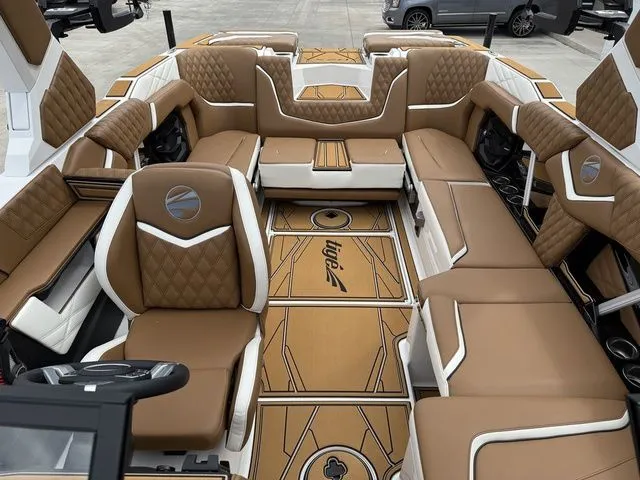 Slide: The Image of Tigé 24RZX 2026 - 8