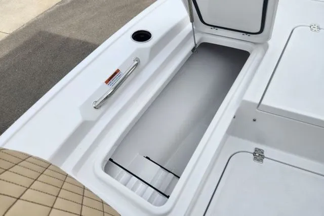 Slide: The Image of Sportsman Masters 227 Bay Boat 2026 - 8