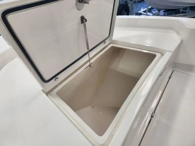 Slide: The Image of Pathfinder 2400 Open 2025 - 14