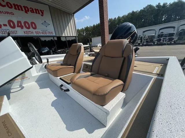 Slide: The Image of Xpress H17C Crappie 2026 - 3