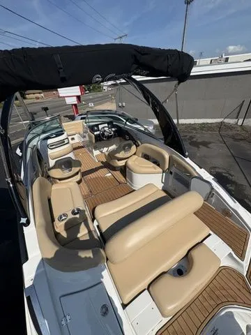 Slide: The Image of Crownline Boats Eclipse E235 XS 2022 - 4