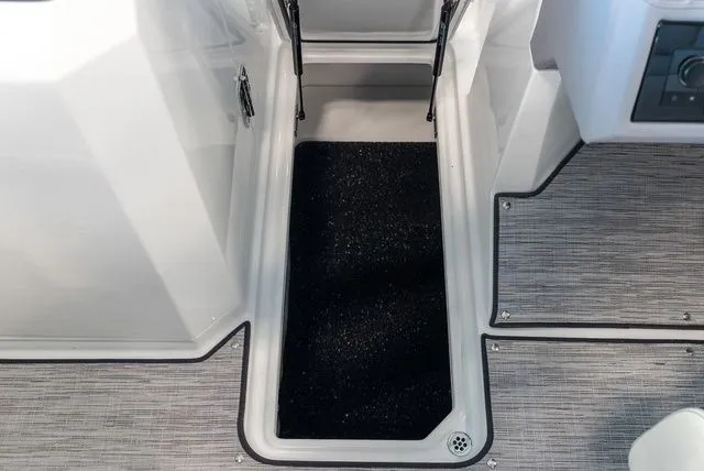 Slide: The Image of Cobalt R6 2026 - 16