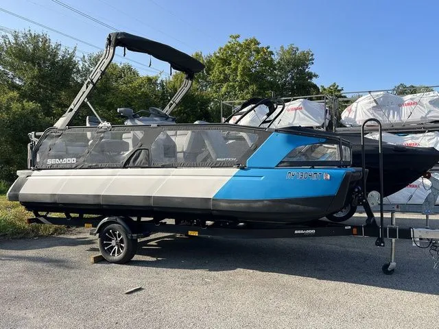 Slide: The Image of Sea-Doo Switch Sport 21 2023 - 2