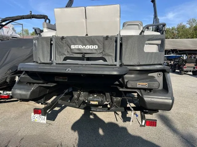 Slide: The Image of Sea-Doo Switch Sport 21 2023 - 21