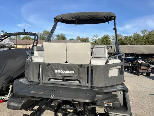 Slide: The Image of Sea-Doo Switch Sport 21 2023 - 22