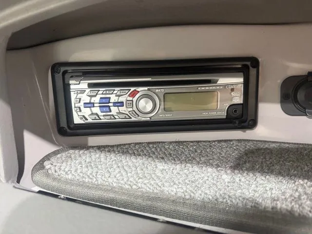 Slide: The Image of Chaparral 190 SSi 2008 - 11