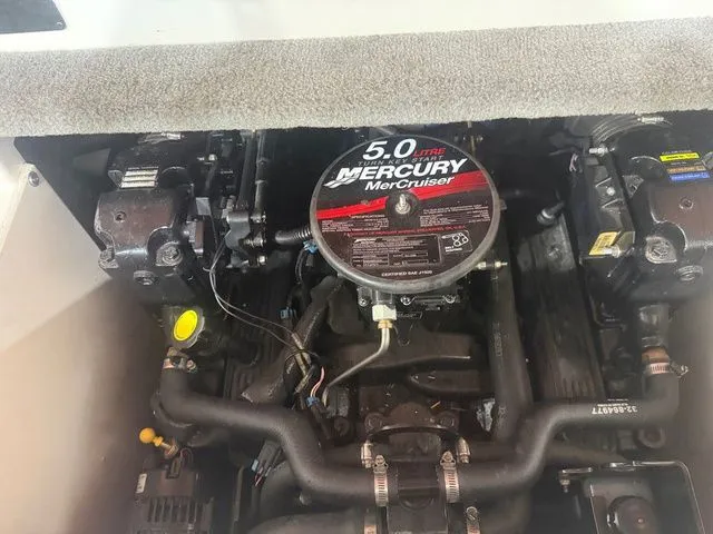 Slide: The Image of Chaparral 190 SSi 2008 - 12