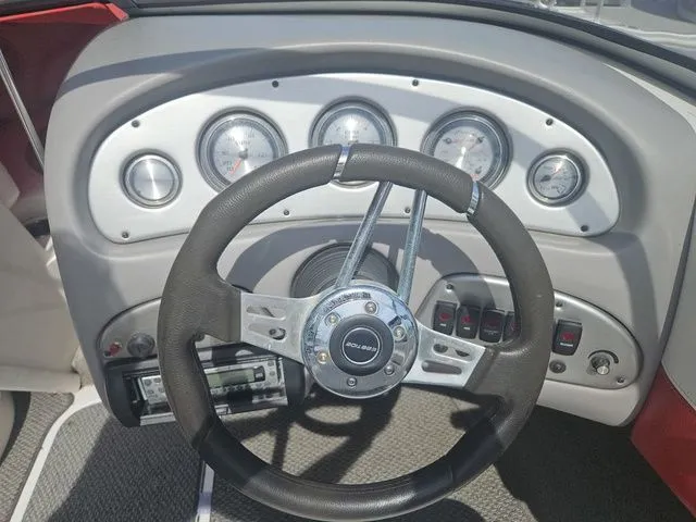 Slide: The Image of Ebbtide 202 SE 2011 - 5