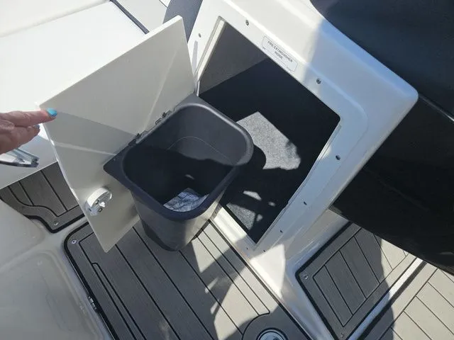 Slide: The Image of Yamaha 195S 2022 - 12