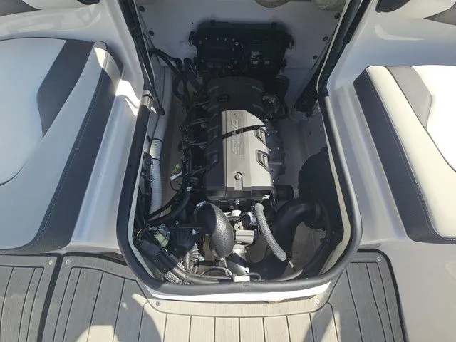 Slide: The Image of Yamaha 195S 2022 - 14