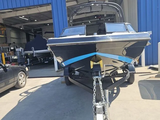 Slide: The Image of Yamaha 195S 2022 - 21