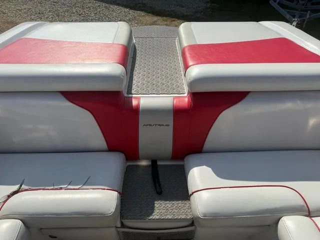 Slide: The Image of Nautique Super Air Nautique 230 2009 - 14