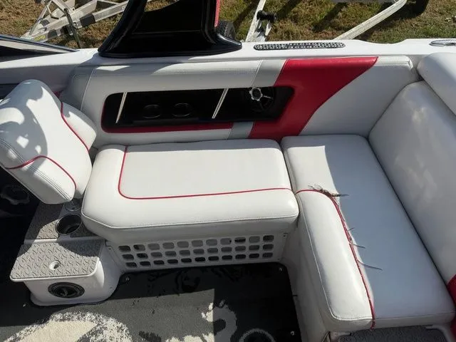 Slide: The Image of Nautique Super Air Nautique 230 2009 - 8
