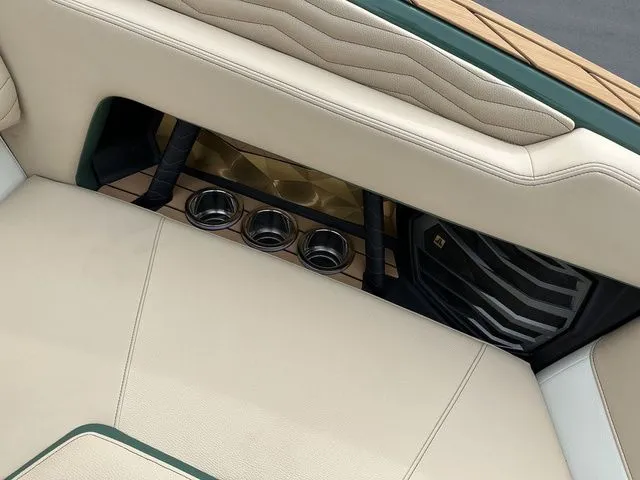 Slide: The Image of Nautique Super Air Nautique G23 2025 - 39