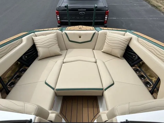 Slide: The Image of Nautique Super Air Nautique G23 2025 - 41