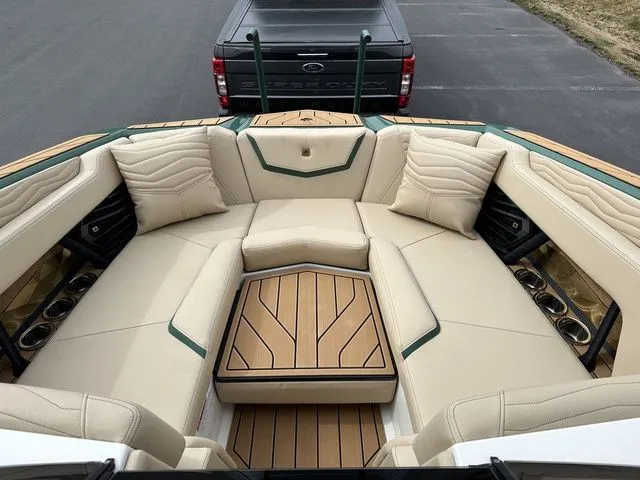 Slide: The Image of Nautique Super Air Nautique G23 2025 - 43