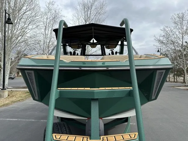 Slide: The Image of Nautique Super Air Nautique G23 2025 - 6