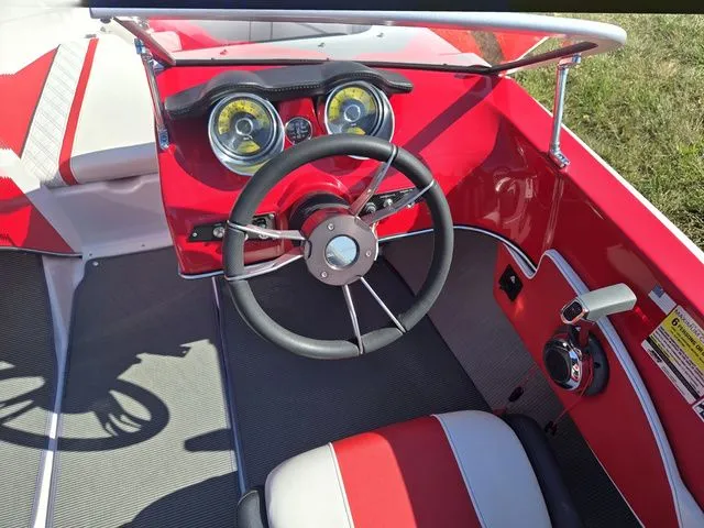 Slide: The Image of Glastron GTS 160 2015 - 13