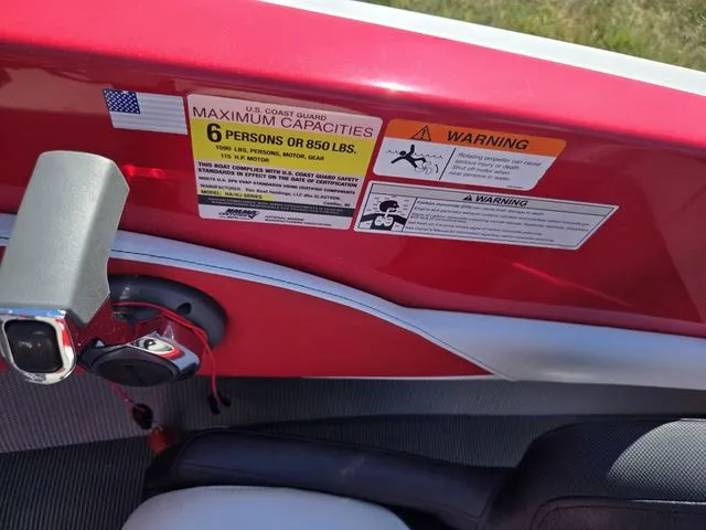 Slide: The Image of Glastron GTS 160 2015 - 14