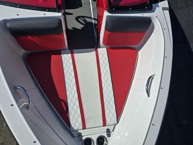 Slide: The Image of Glastron GTS 160 2015 - 18