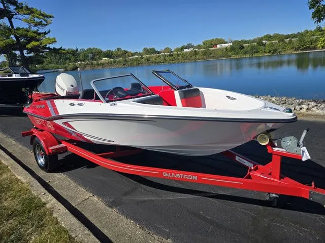 Slide: The Image of Glastron GTS 160 2015 - 9