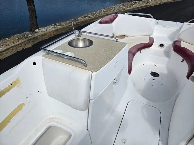 Slide: The Image of Sea-Doo Islandia 2004 - 16