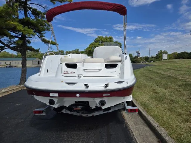 Slide: The Image of Sea-Doo Islandia 2004 - 3