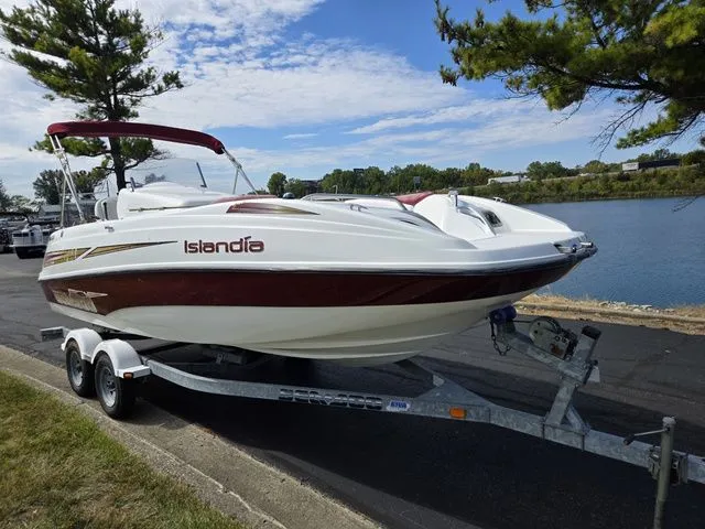 Slide: The Image of Sea-Doo Islandia 2004 - 9