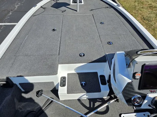 Slide: The Image of Vexus AVX1980 2024 - 15