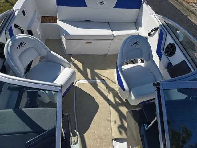 Slide: The Image of Monterey 196MFS 2016 - 21