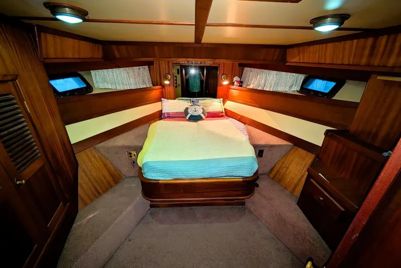 Slide: The Image of Master Stateroom with ensuite Head with Stall Shower - 10