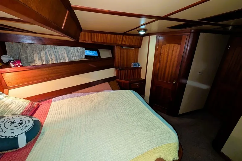 Slide: The Image of Master Stateroom to Port - 13