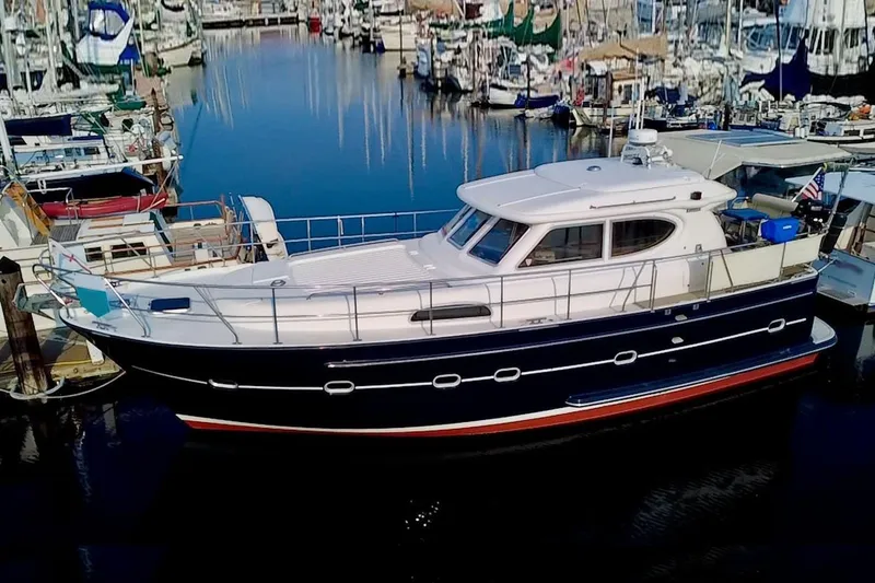 Slide: The Image of Elling E3 - Main Exterior - 0