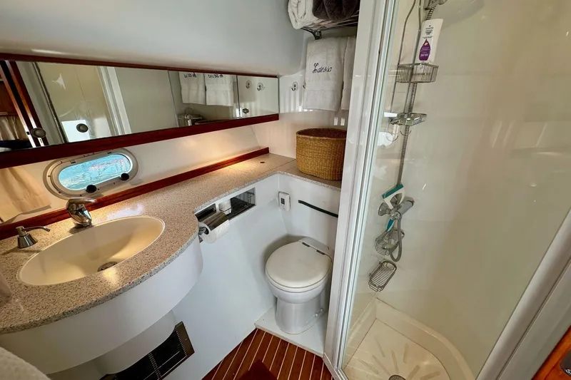 Slide: The Image of Elling E3 - Head - 9