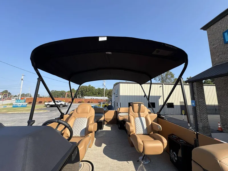 Slide: The Image of Crest Caribbean 230 SLC 2026 - 12