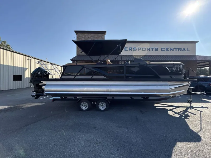 Slide: The Image of Crest Caribbean 230 SLC 2026 - 14