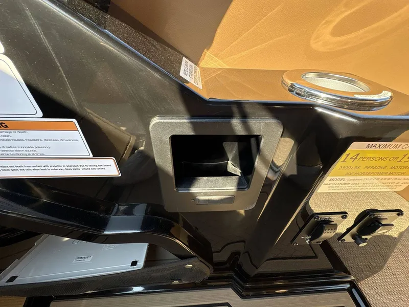 Slide: The Image of Crest Caribbean 230 SLC 2026 - 15