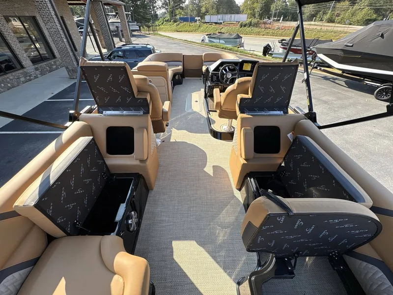 Slide: The Image of Crest Caribbean 230 SLC 2026 - 19