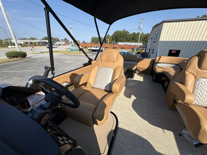 Slide: The Image of Crest Caribbean 230 SLC 2026 - 20