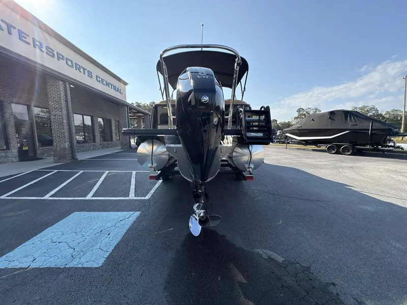 Slide: The Image of Crest Caribbean 230 SLC 2026 - 24