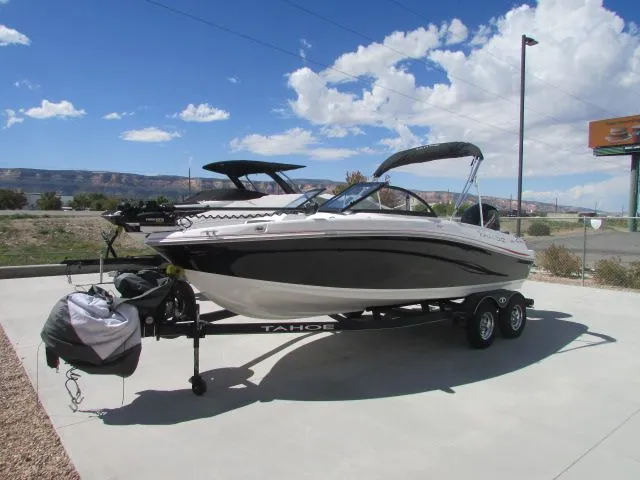 Slide: The Image of Tahoe 200 FS 2022 - 9