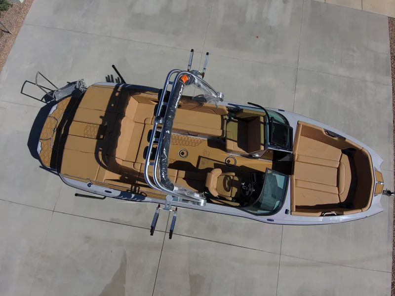 Slide: The Image of MasterCraft 24 NXT 2026 - 10